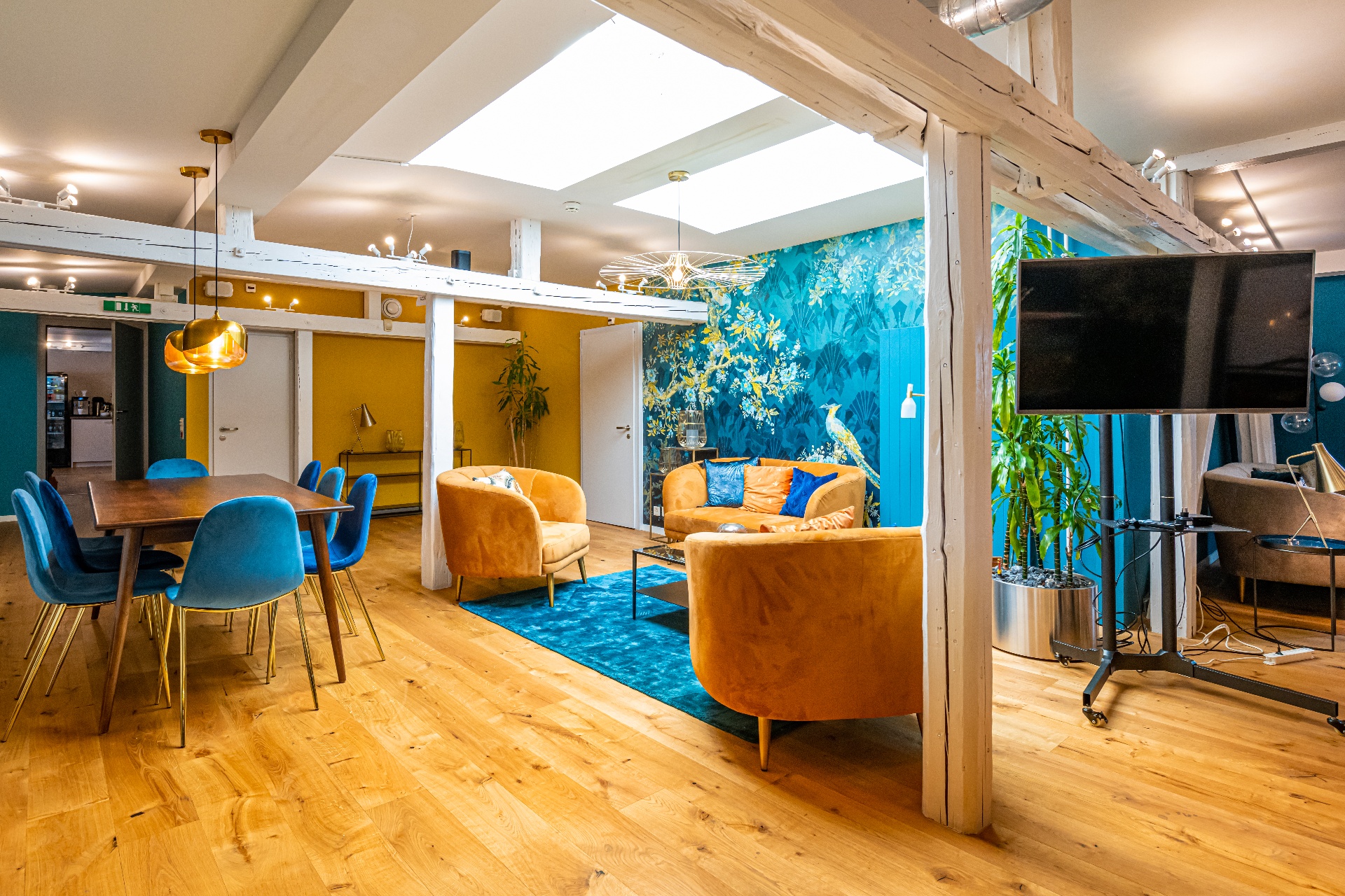 Community Space6-1