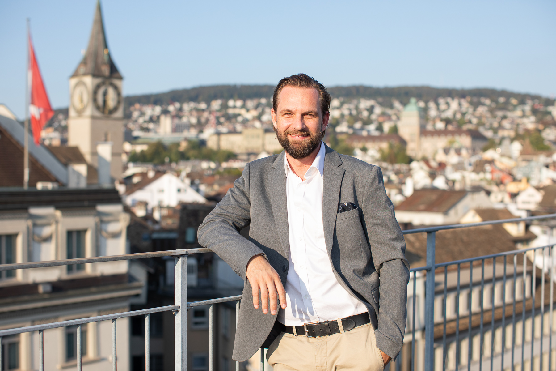 Portait of Thomas Meister, on the rooftoop of the Paradeplatz Hub